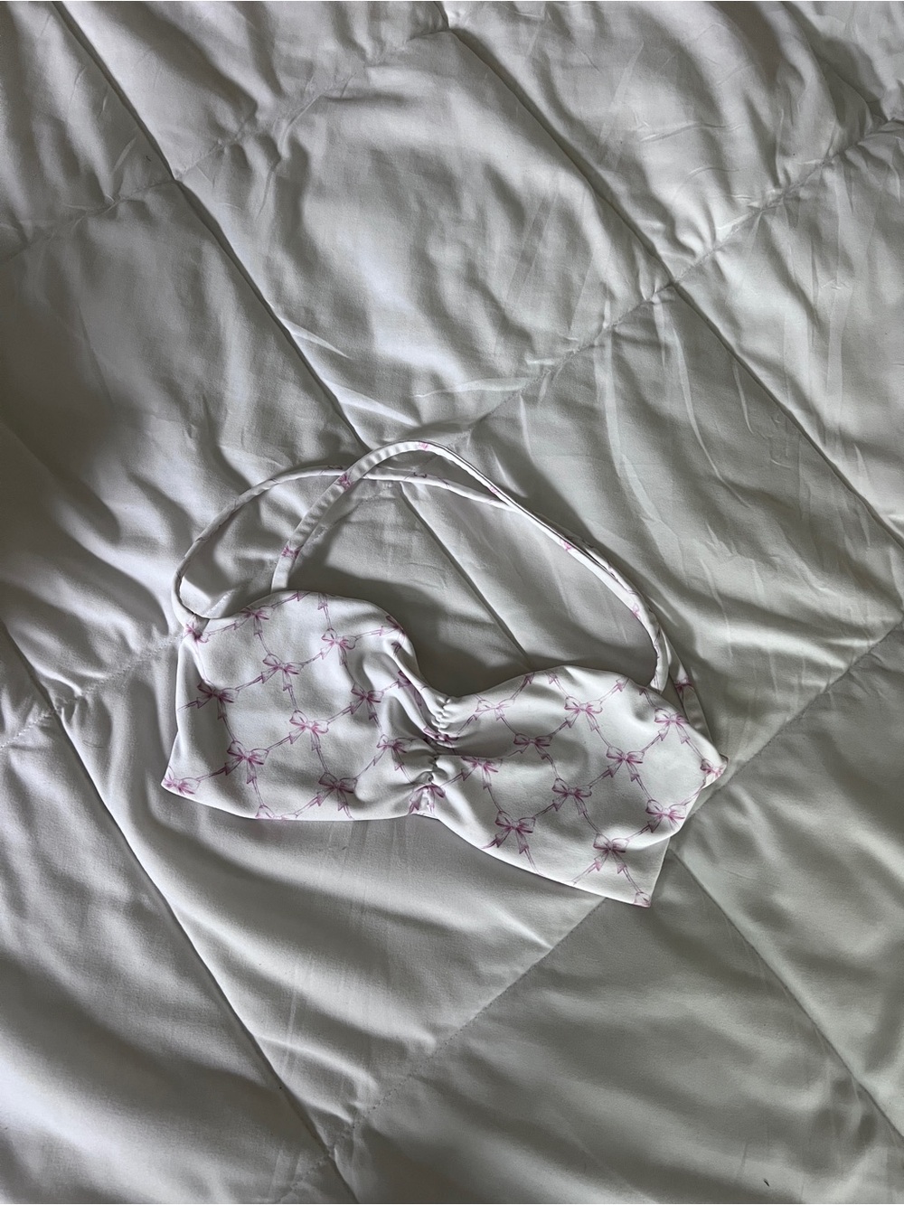 Cosette di Ames White and Pink Bow-Print sports Bra